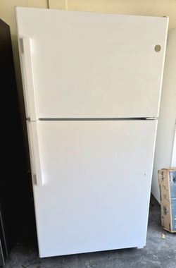 🔥 21.9 CUBIC FT. GE REFRIGERATOR 🔥