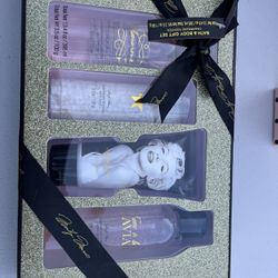 Marilyn Monroe Bath And Body Set 