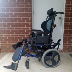 Quickie IRIS Tilt-In Manual Adult Wheelchair