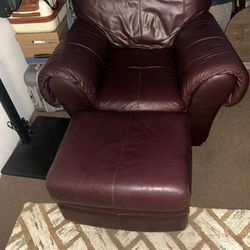 Oversized Chair W/ Ottoman