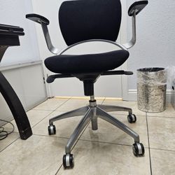 Safco 3477BL Mesh Office Chairs – Comfortable & Adjustable