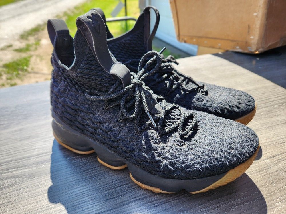 Nike Lebron 15 Gs