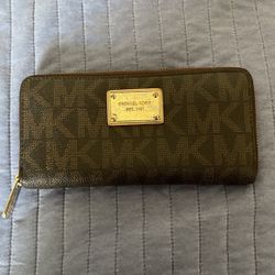 Michael Kors Wallet Brown
