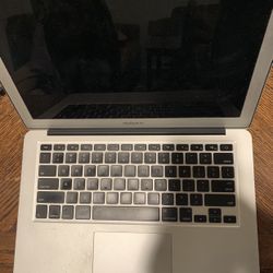 Apple Laptop MacBook Air | 2013 | 128GB