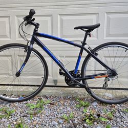 Men's Hybrid Bike