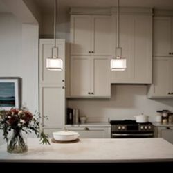 💥1 Brand new,  Kailey Glass Pendant Light 