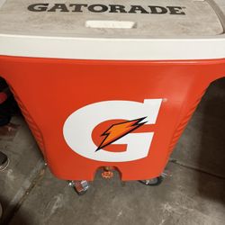 Gatorade Dunk 10 Gallon Ice Chest On Wheels 