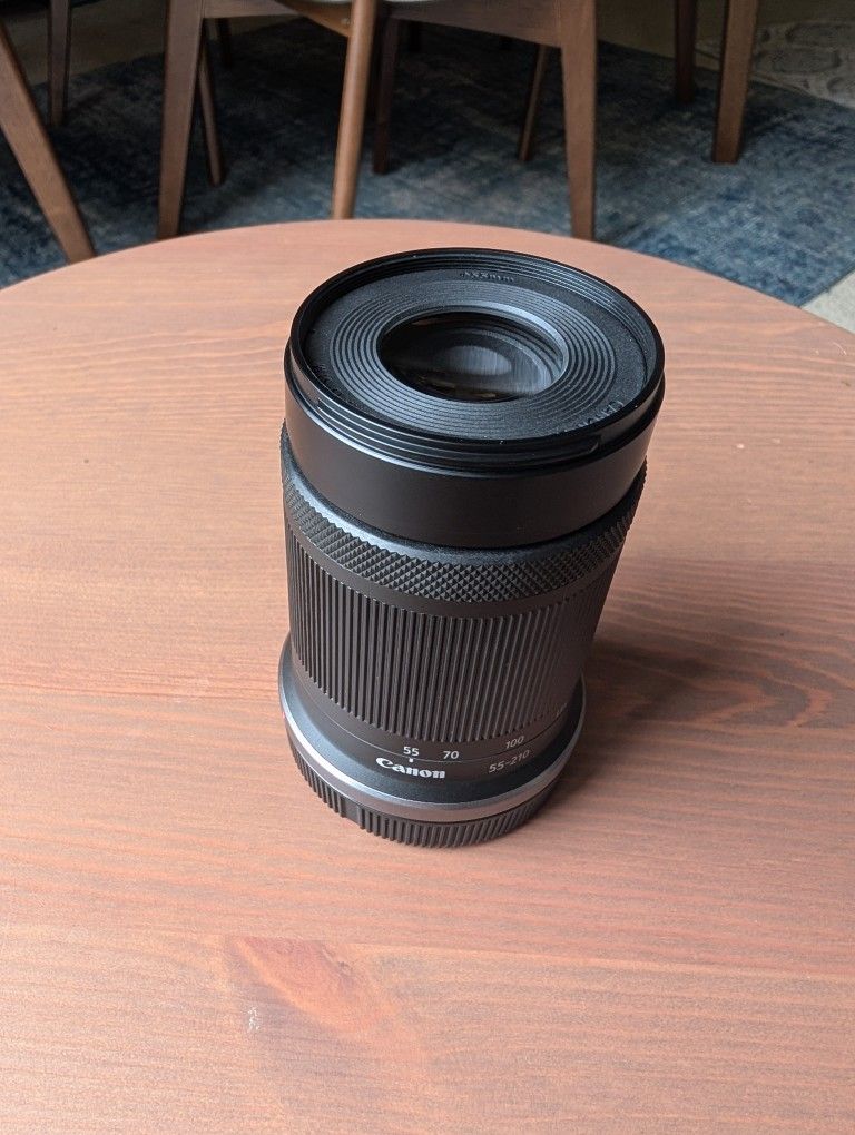 Canon Lens RF-S 55-210mm F5-7.1 IS STM