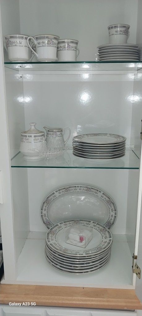 22ct Gold Trimmed China