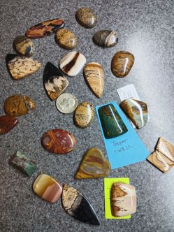 Jewelry and stones.. Jasper from many places in USA