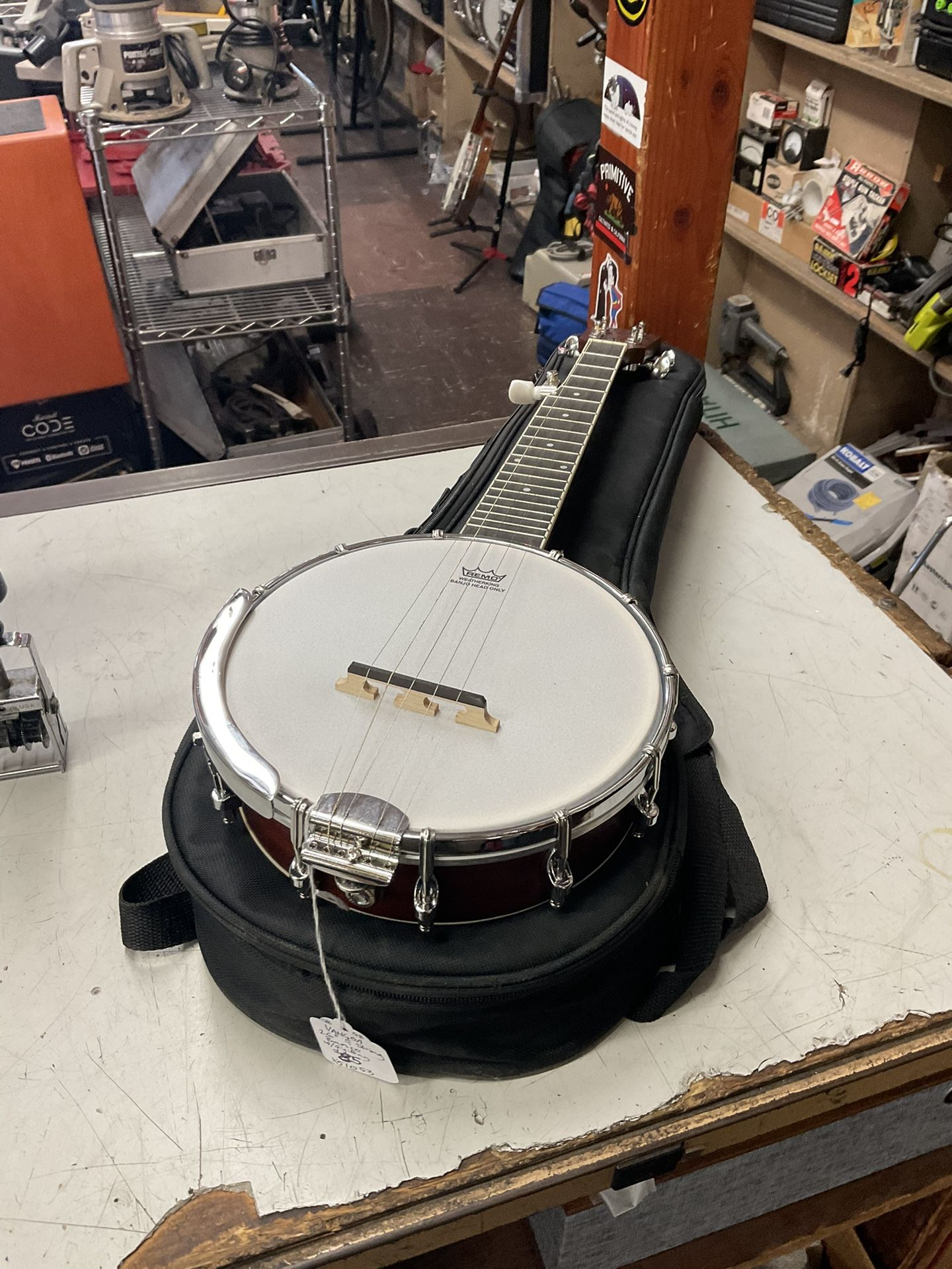 Vangoa 26” Banjo w/Gig Bag