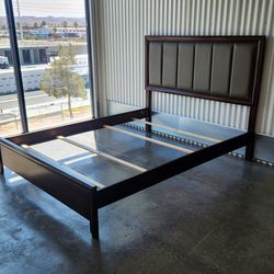 Wooden Bed Frame Queen Size Coaster fine furniture