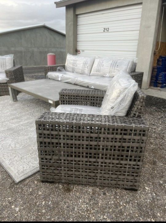 Patio Furniture Set Member's Mark Avalon 4-Piece Deep Seating Set
