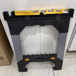 DEWALT -  Adjustable Metal Legs Sawhorse 