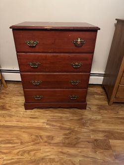 Dresser Free