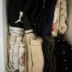 Box of clothes 9-12yr old girls