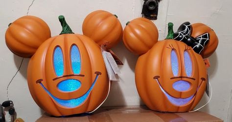 Disney Mickey Minnie Mouse Light Up Color Changing Halloween Pumpkins Pair