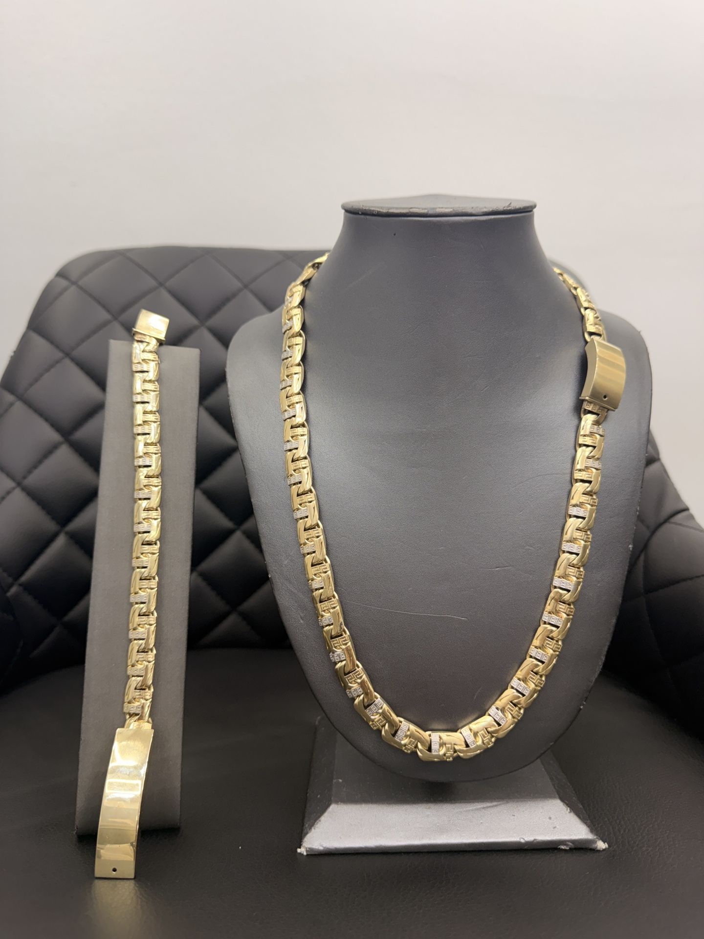 10K GOLD GREEK CHINO CHAIN AND BRACELET