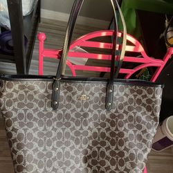 Coach Tote leather