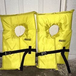 2x Seacoast Adult Life Jackets 