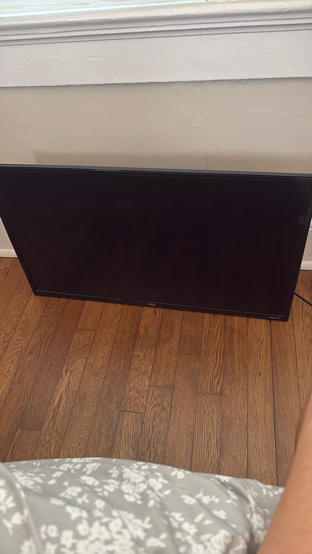 TCL 32 Inch Tv No Legs