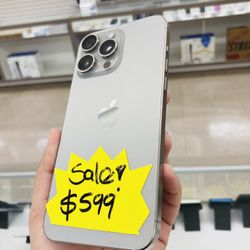 iPhone 15 Pro Max 256gb AT&T Cricket 