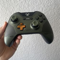 Microsoft Xbox One Limited Edition Halo 5: Guardians The Master Chief Controller (READ)