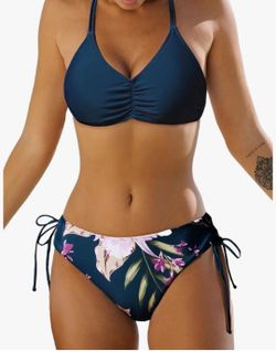 CUPSHE Women's Bikini Set Reversible Bottom Two Piece Swimsuit
Bathing Suit