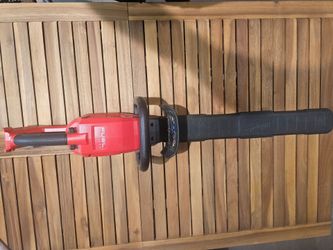 Milwaukee Trimmer