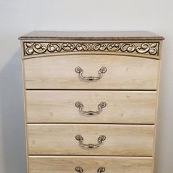 4 Piece Bedroom Dresser Set