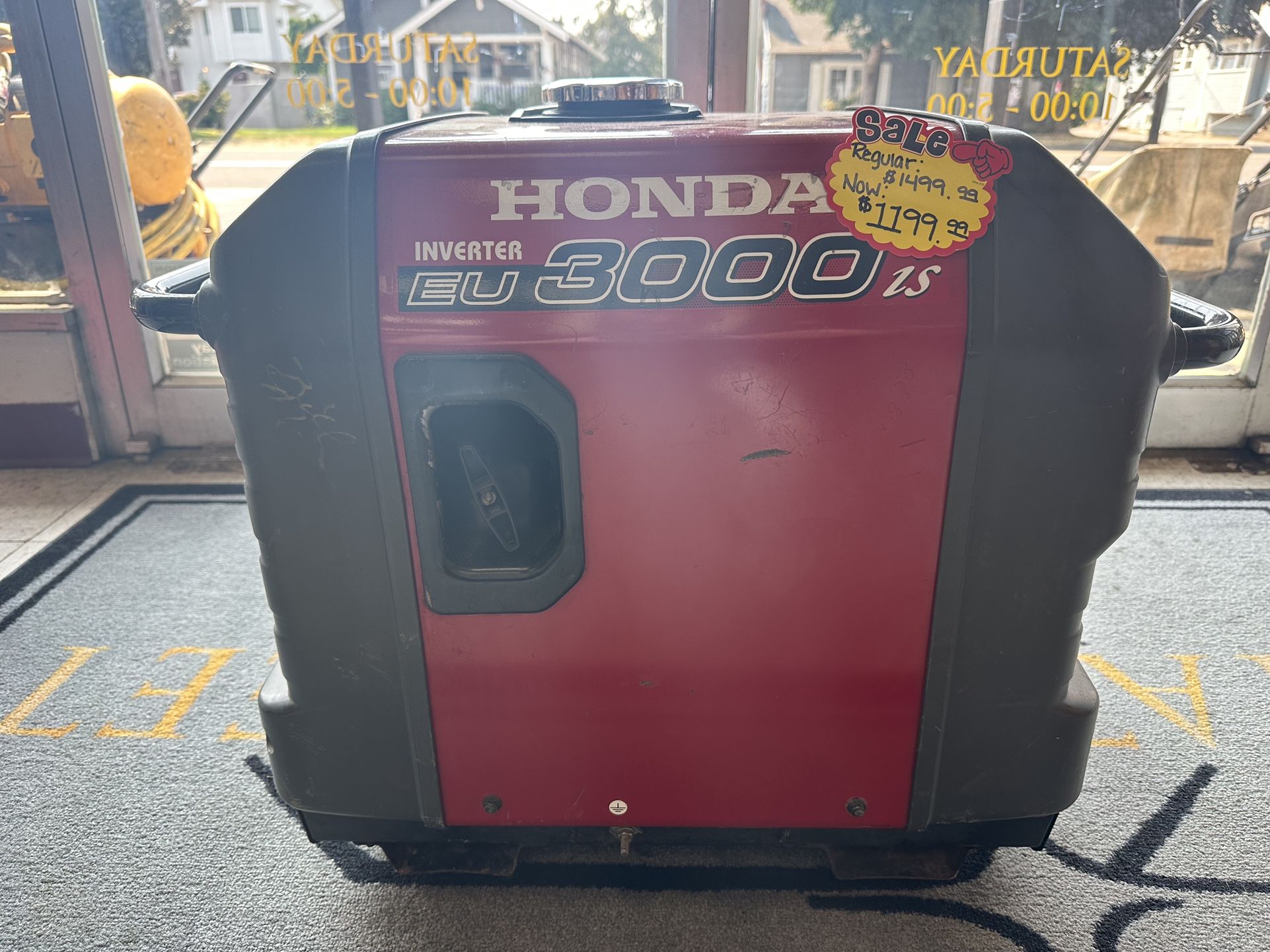 SALE Honda 2800 Watt Electric Start Portable Inverter / Generator
