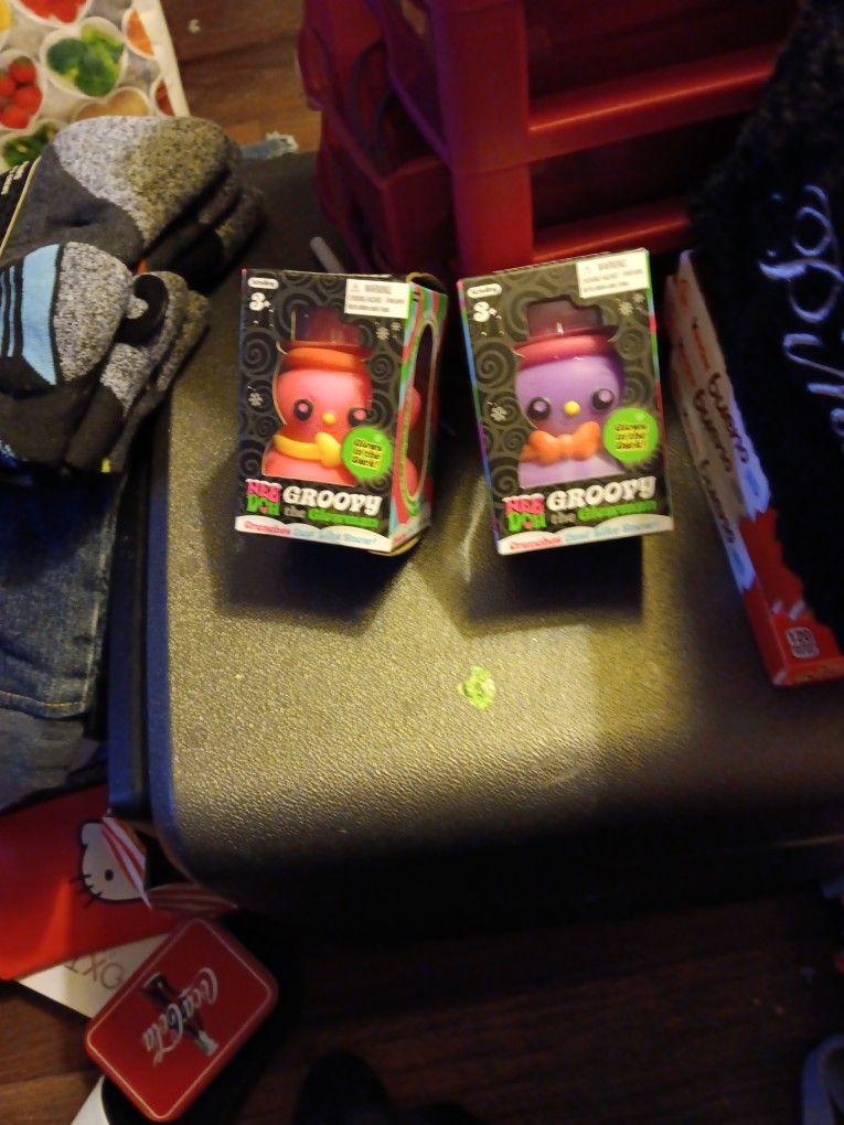 Nee Doh Groovy The Glowmen