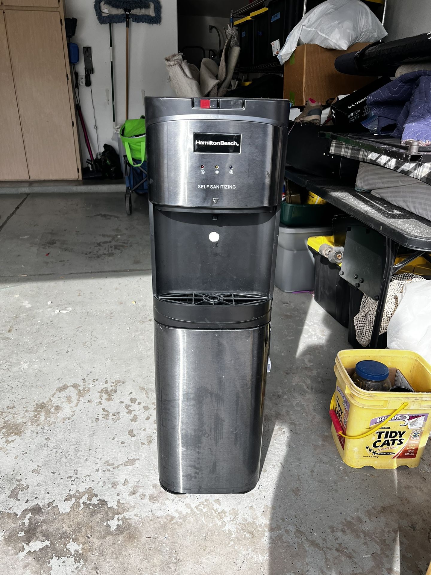 Hamilton Beach Water Dispenser & Jugs