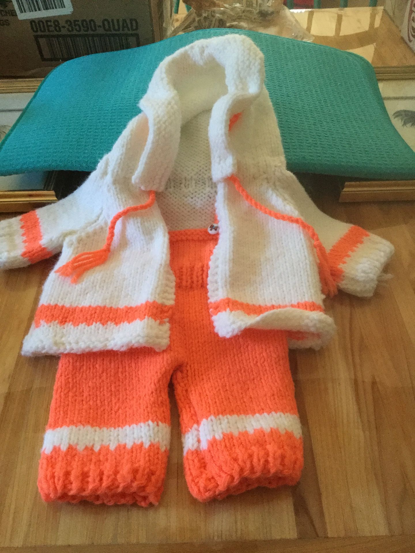 Newborn sweater set hand knitted