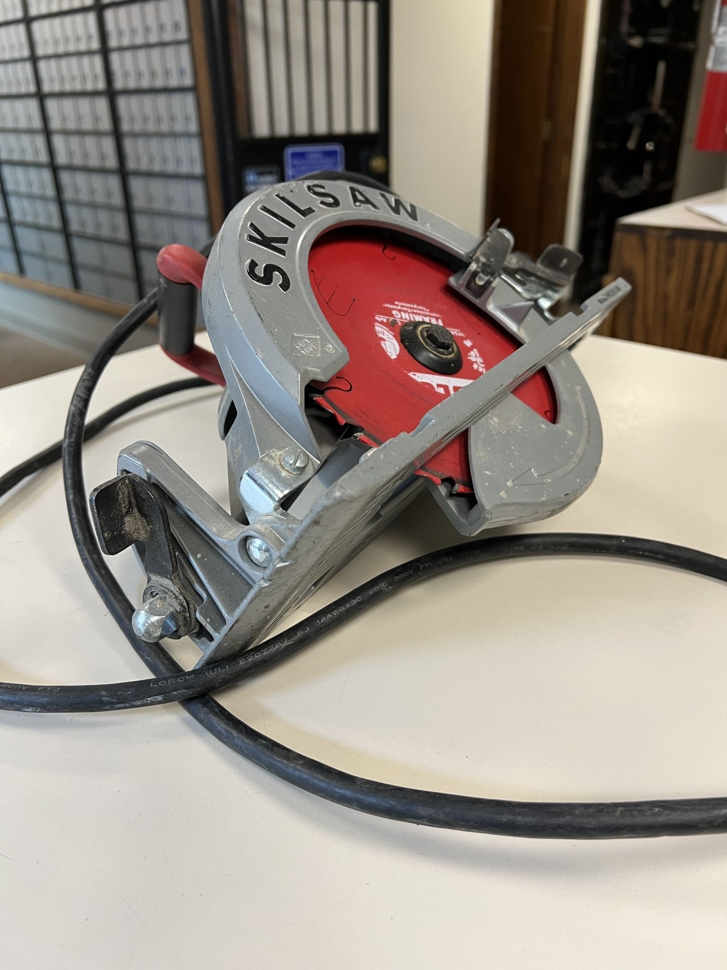 Skil Corded Circular Saw spt77wml-01
