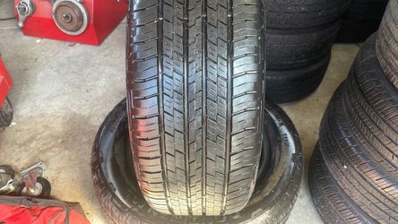 25555R19. 2. For $200. Continental 4X4 contact. Instaladas