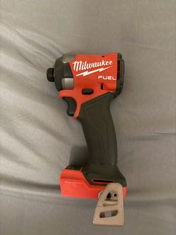 Milwaukee impact screwdriver