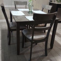 Set of chair and table