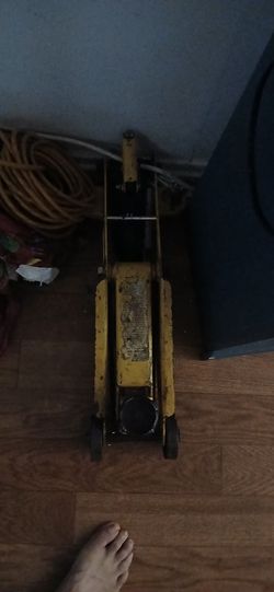 Car jack
