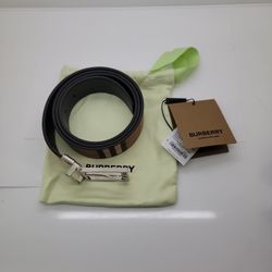 Nee Burberry Men's Signature Printed Reversible Belt Size 42