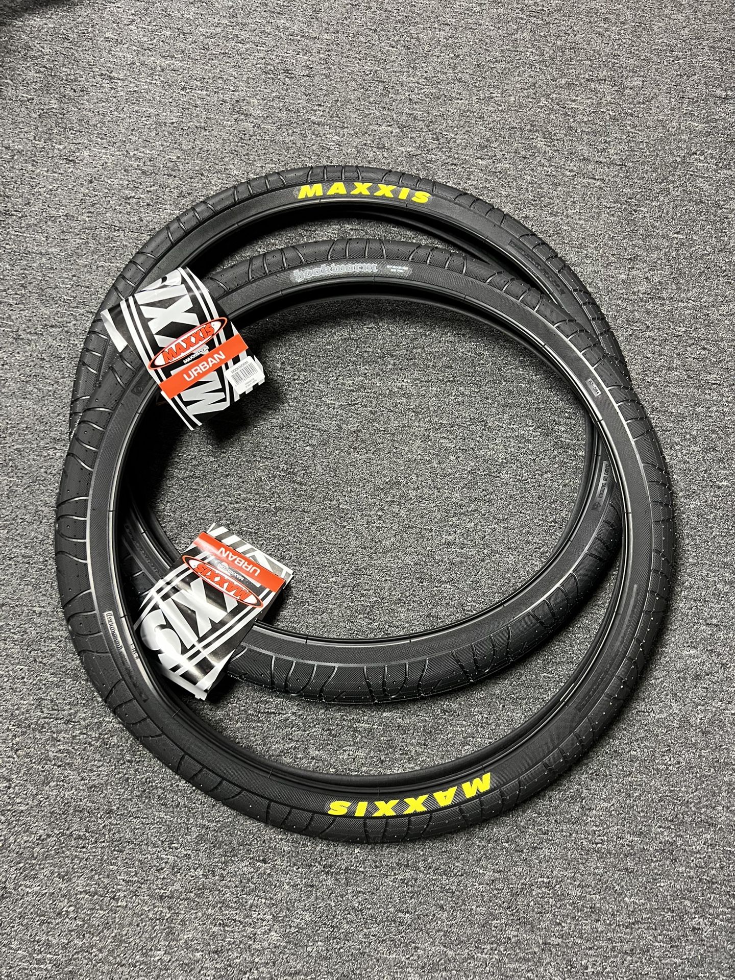 Maxxis Hookworm Urban Assault Tire (Black) (Wire