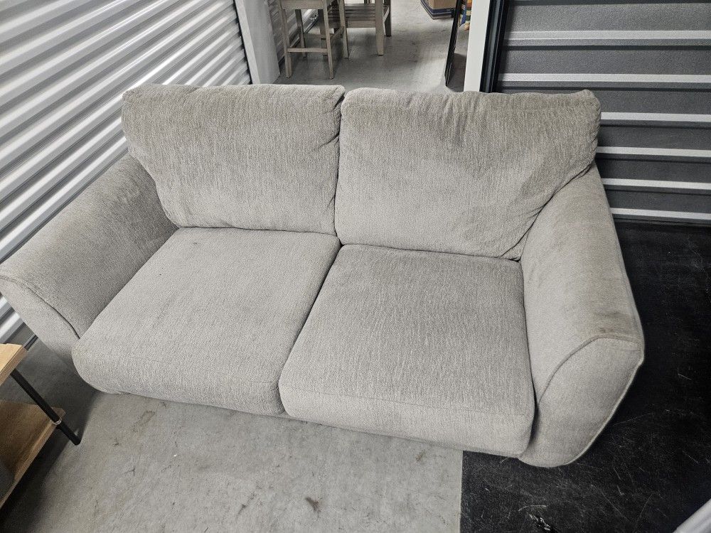 Livingroom Set MUST GO!!