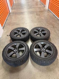 Land Rover 5-Spoke Wheels with BFGoodrich AT Tires – Set of 4