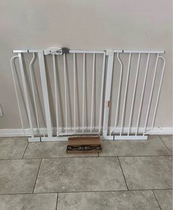 Extra Wide Adjustable Gate - Fits Openings 29” - 49”