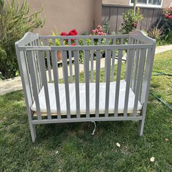 Mini Crib $30 