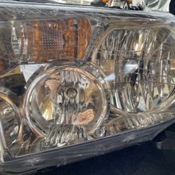 Left Headlight For 2014 Toyota Sequoia