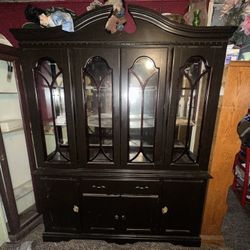 Beautiful Vintage China Cabinet 