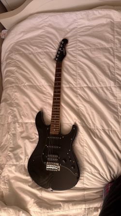 YAMAHA EG 112C2 Electric Guitar