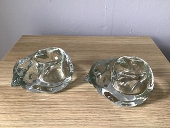 Clear glass sleeping cat figure candle holder