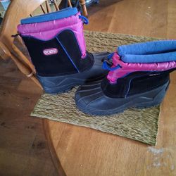 Size 3 Sport Winter Boots